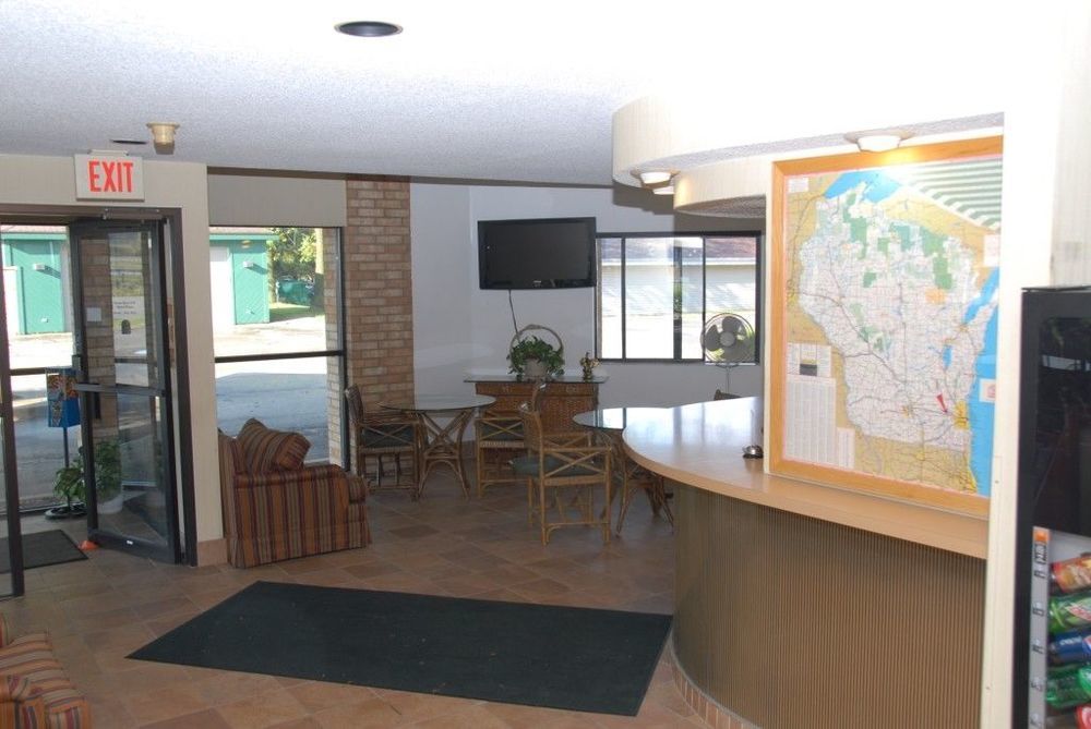 Americinn And Suites By Wyndham Delafield-Waukesha-Milwaukee Interiør billede