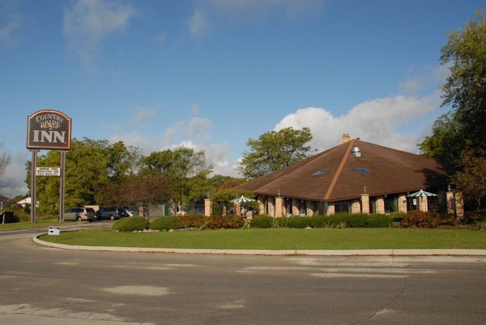 Americinn And Suites By Wyndham Delafield-Waukesha-Milwaukee Eksteriør billede