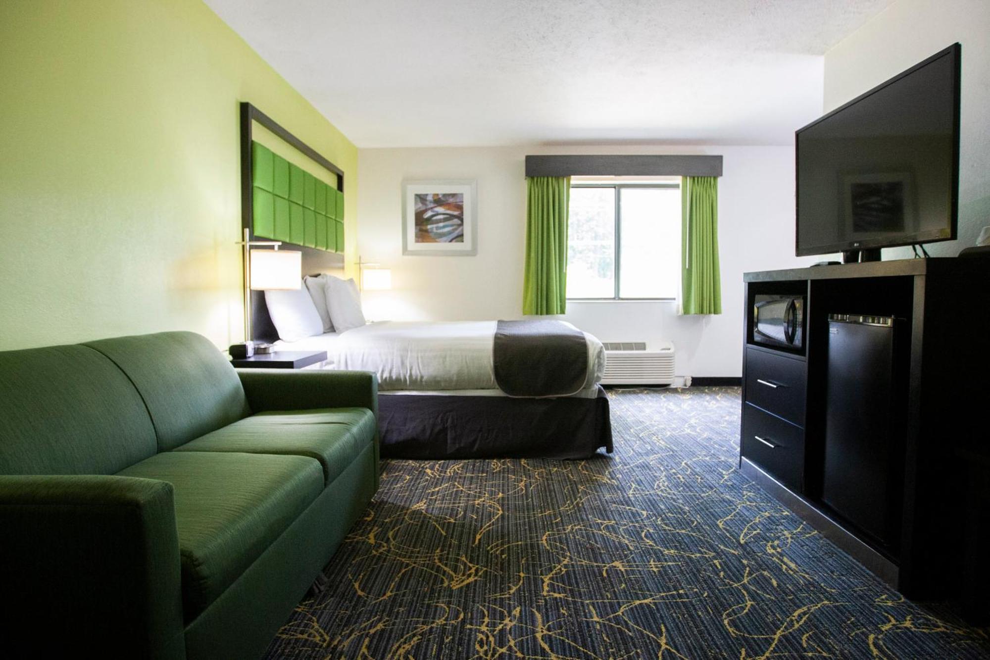 Americinn And Suites By Wyndham Delafield-Waukesha-Milwaukee Eksteriør billede