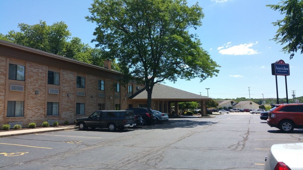 Americinn And Suites By Wyndham Delafield-Waukesha-Milwaukee Eksteriør billede
