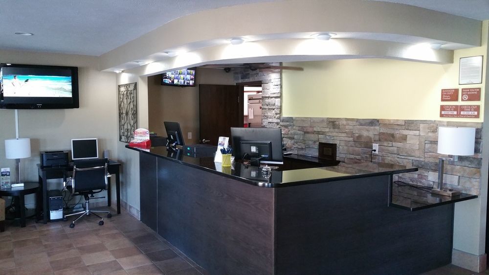 Americinn And Suites By Wyndham Delafield-Waukesha-Milwaukee Eksteriør billede